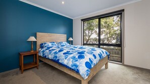 4 Schlafzimmer, Bügeleisen/Bügelbrett, WLAN
