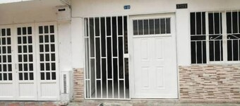 Independent accommodation in colonial sector