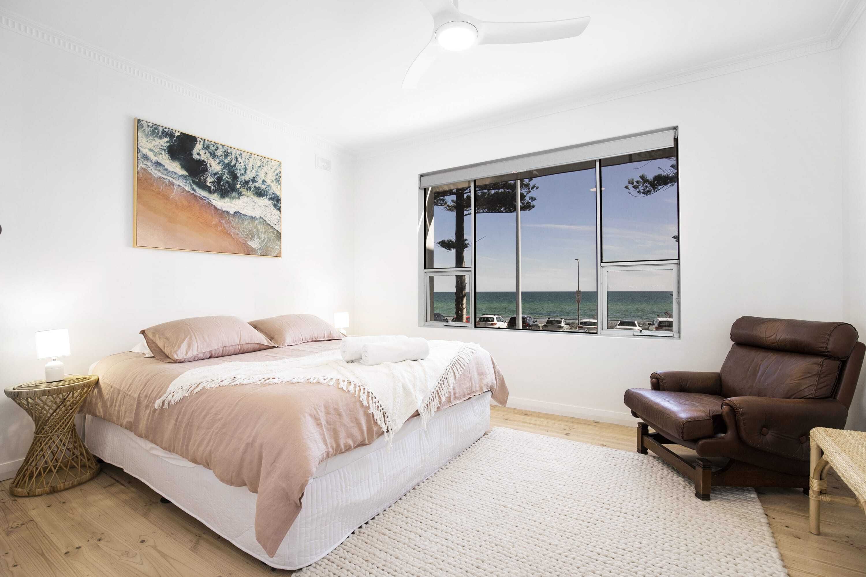 Luxury Beachfront Retreat | Henley Beach Esplanade — image 13