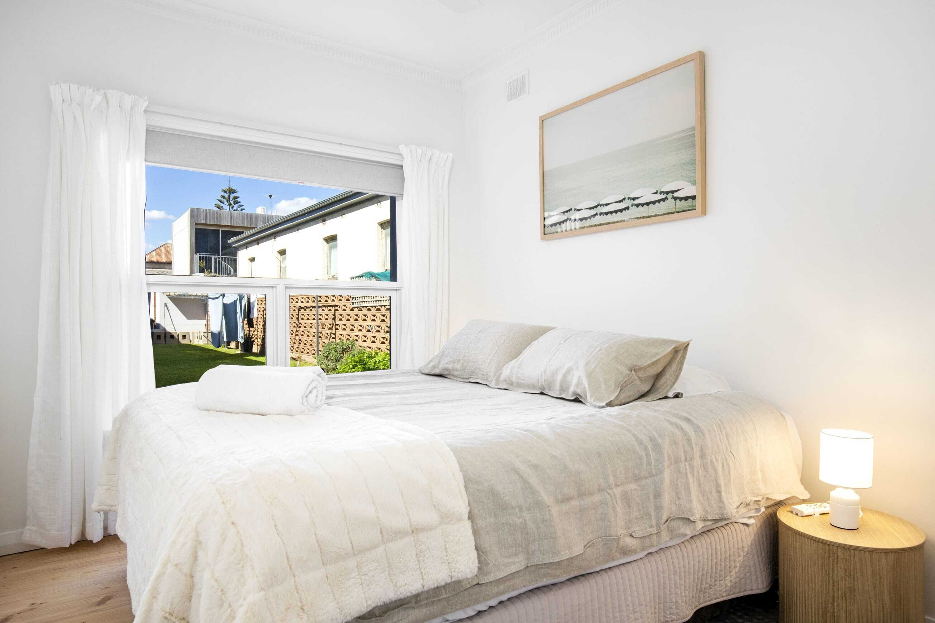 Luxury Beachfront Retreat | Henley Beach Esplanade — image 9