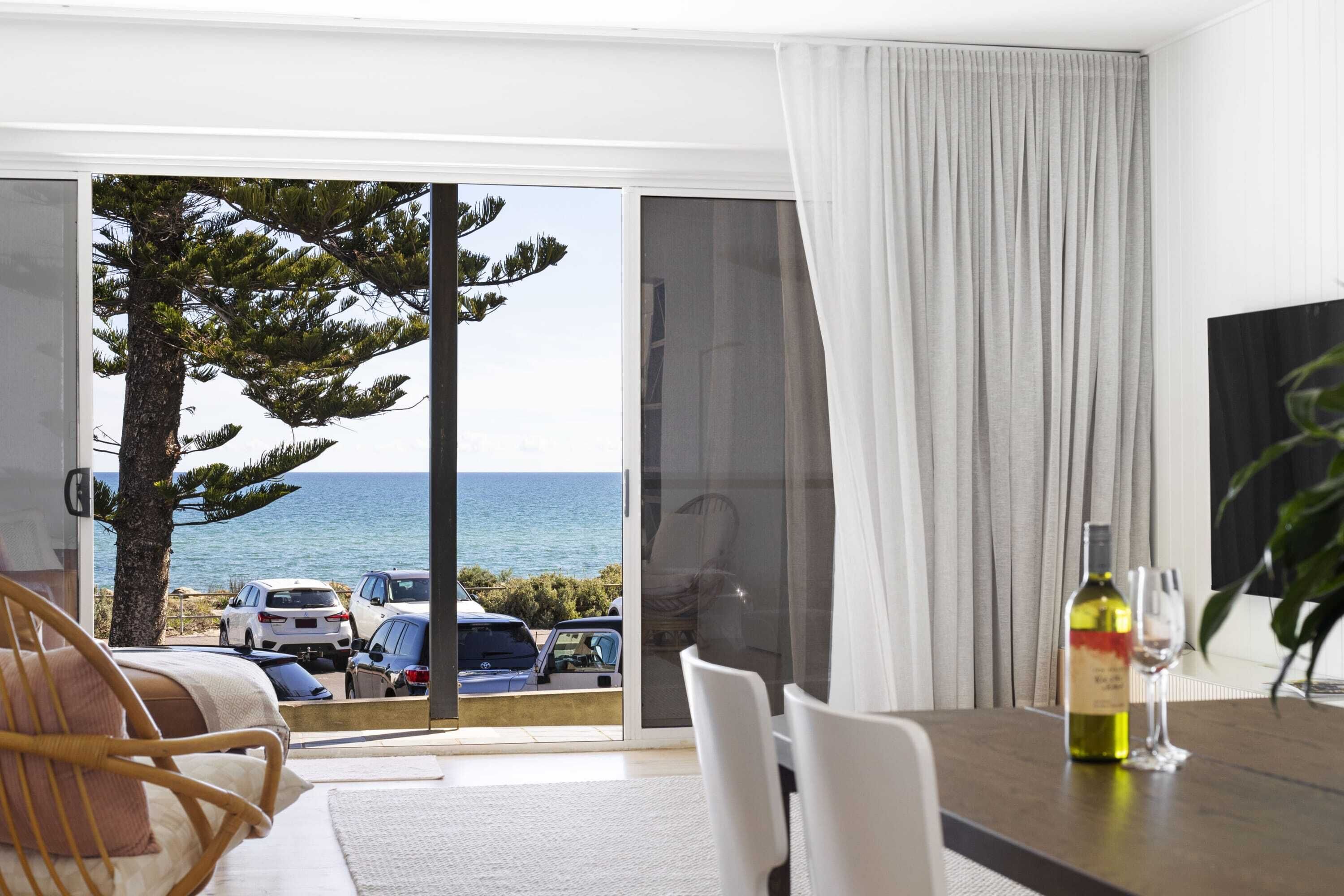 Luxury Beachfront Retreat | Henley Beach Esplanade — image 3