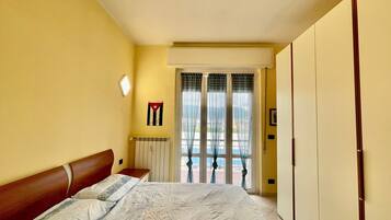 2 chambres, fer et planche Ă repasser, Wi-Fi gratuit, draps fournis