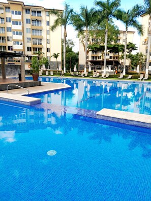 Outdoor pool - Condo, Beach and Surf, special for families with 3 bedrooms. Costa Linda 4-19 (Jacó)