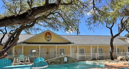 Suite 25 at D&R Pelican Bay Resort