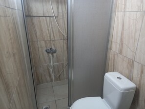Family Chalet | Bathroom | Free toiletries, hair dryer, bathrobes, slippers