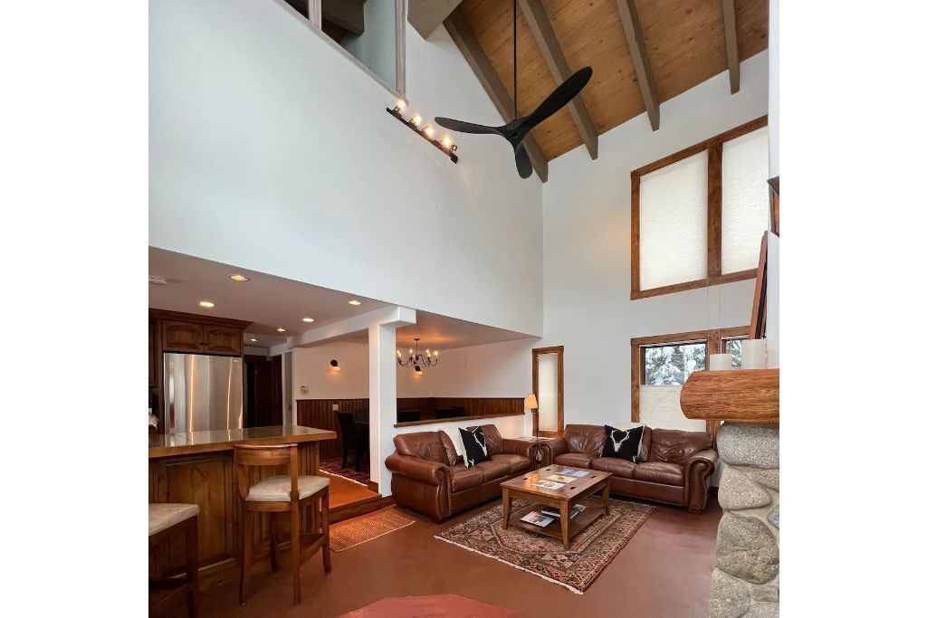 3 Bedroom Cal King En Suite at the base of Warm Springs/Baldy Mountain