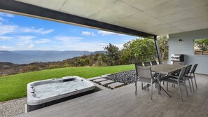 Outdoor dining - Palkana at Wentworth Falls (Wentworth Falls)