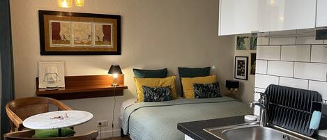 1 bedroom, iron/ironing board, free WiFi, bed sheets