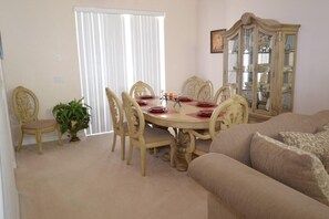 House, Multiple Beds (The Hill at Highlands Reserve) | Living room - The Hill at Highlands Reserve (Davenport)