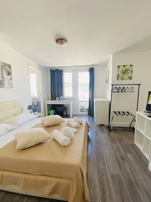 5 bedrooms, iron/ironing board, WiFi - Penthouse Vatican Terrace (Roma)