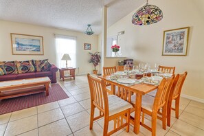 Maison, Plusieurs lits (Arler House - Amazing 4 Bed 3 Bath - ) | Salle de séjour