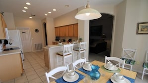 House, Multiple Beds (Henrik's Highlands Reserve Retreat) | Dining - Henrik's Highlands Reserve Retreat (Davenport)