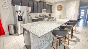 Unclassified image, 4 of 37, button - Jodie's Luxury Solara Home (Kissimmee)