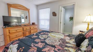 House, Multiple Beds (Patrick's Clear Creek Hideout) | 3 bedrooms