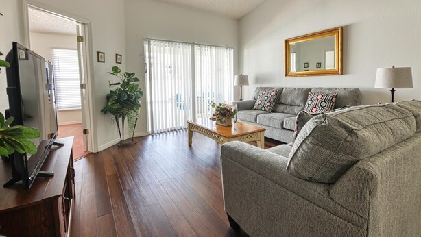 House, Multiple Beds (Patrick's Clear Creek Hideout) | Living room - Patrick's Clear Creek Hideout (Clermont)