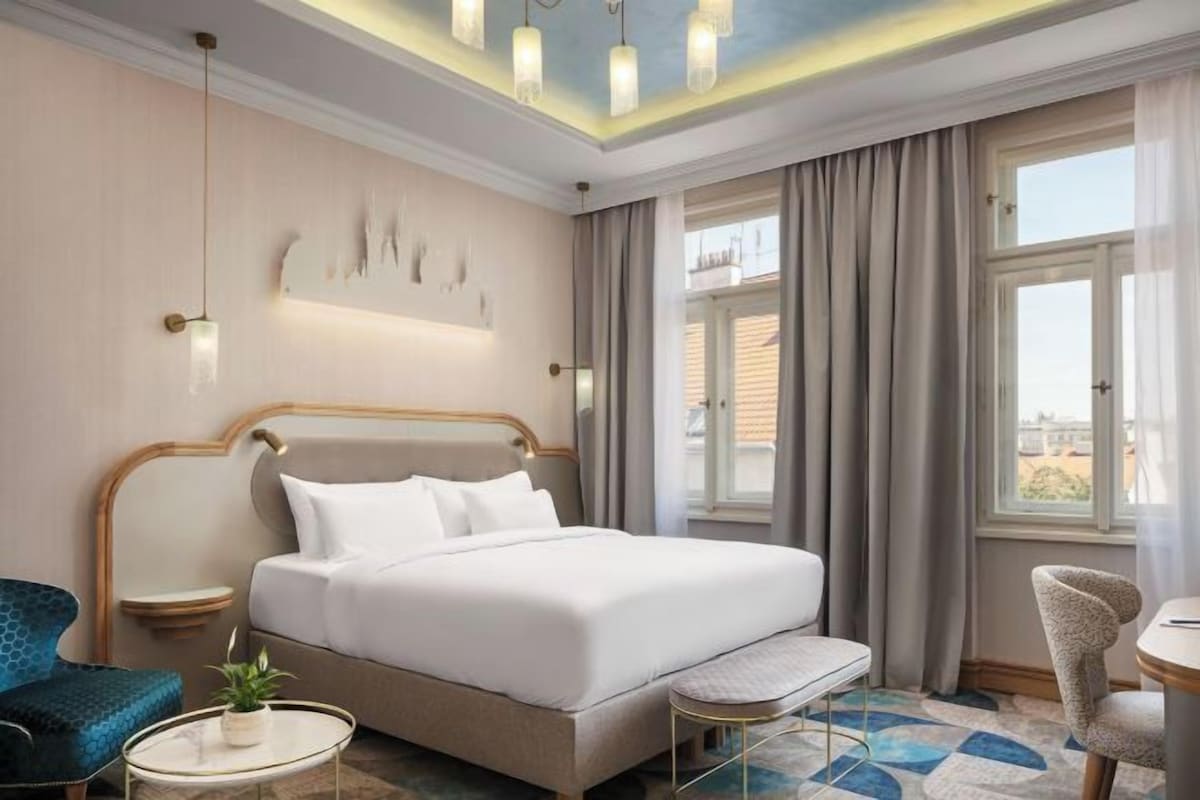 Luxe beddengoed, Select Comfort-bedden, een minibar