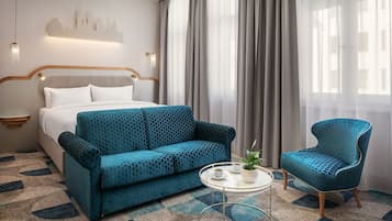Kamar Double Deluks, 1 Tempat Tidur Queen dengan tempat tidur Sofa, balkon | Seprai premium, tempat tidur Select Comfort, minibar, dan brankas