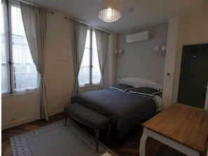2 bedrooms, iron/ironing board, free WiFi, bed sheets - Haut Marais, rue Volta, 2 bedrooms, 2 bathrooms (Paris)