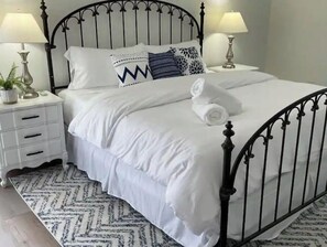 1 bedroom, desk, iron/ironing board, free WiFi