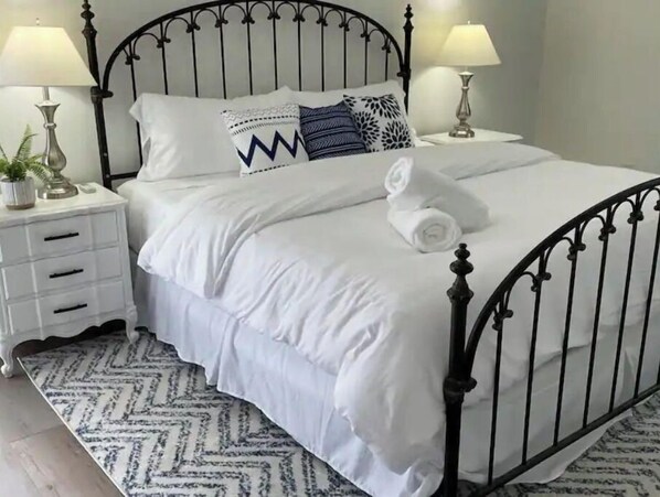 1 Schlafzimmer, Schreibtisch, Bügeleisen/Bügelbrett, kostenloses WLAN