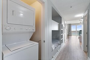 1 室のベッドルーム、WiFi (無料)、  ベッドシーツ