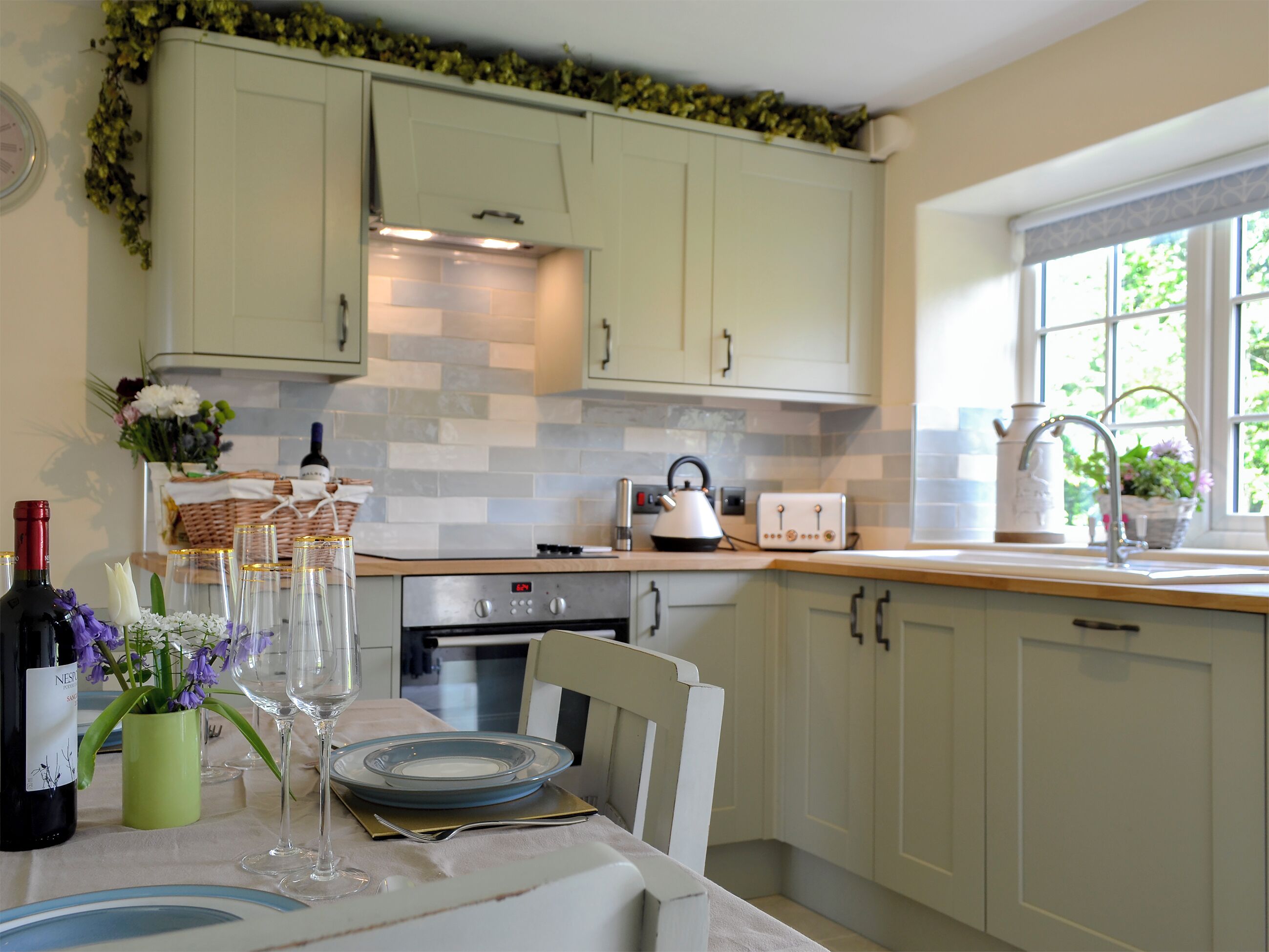 Lave-vaisselle, chaise haute