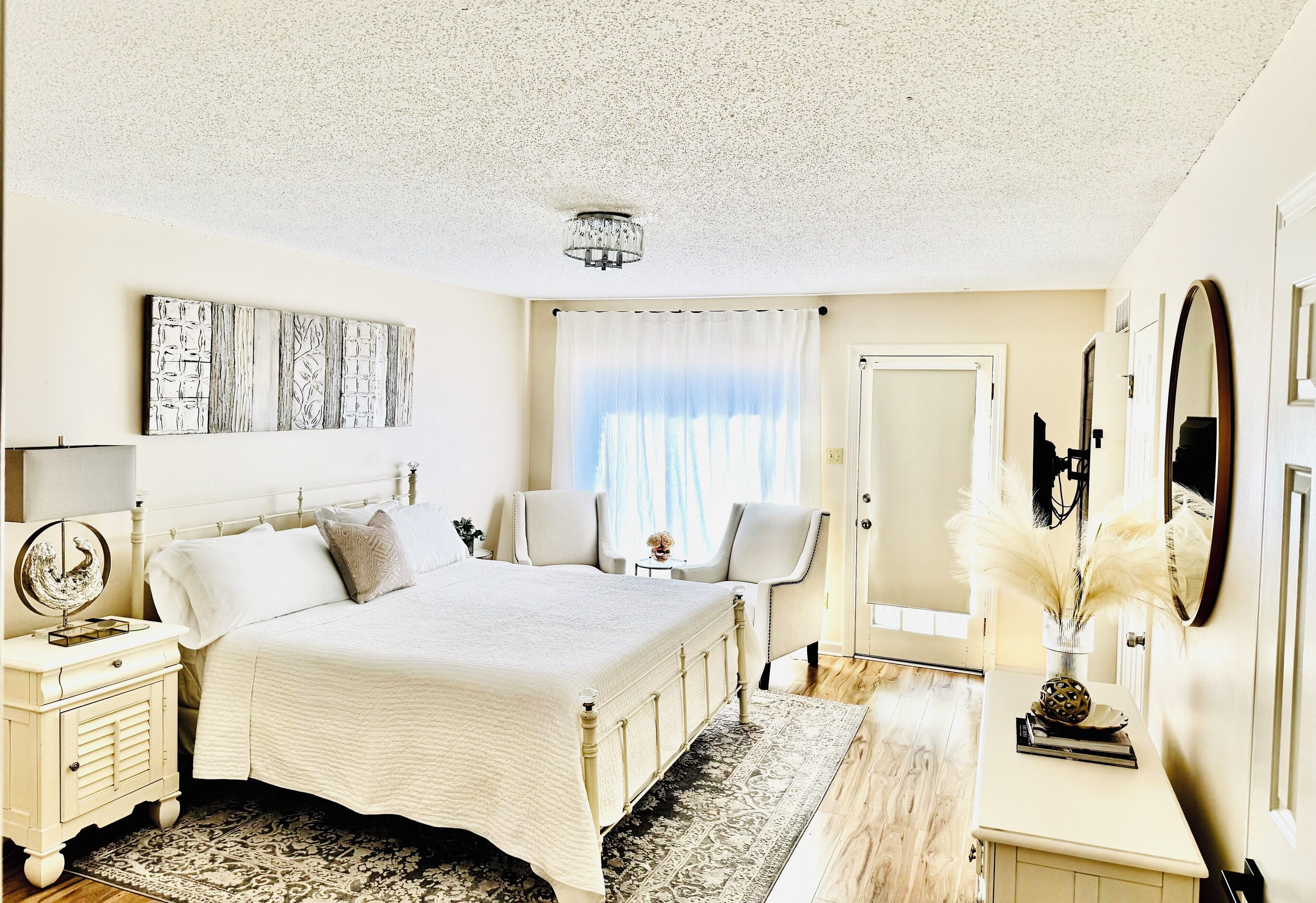 5 chambres, fer et planche à repasser, Wi-Fi gratuit, draps fournis