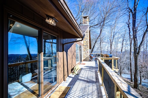Mtn Retreat with Fireplace, Views, and Large Porch