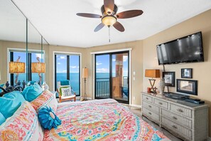 2 habitaciones, tabla de planchar con plancha, cuna de viaje y wifi 
