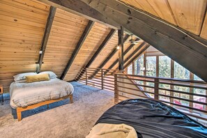 1 Schlafzimmer, Schreibtisch, Reisekinderbett, Internetzugang