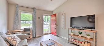 Lovely High Point Abode ~ 2 Mi to University!