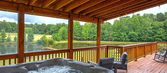 Luxury Modern A-Frame Lodge on 25 Acres Lakeside Retreat & Hot Tub Oasis