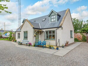 Exterior - 3 bedroom accommodation in Cromarty (Cromarty)