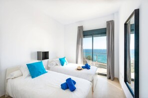 5 bedrooms, iron/ironing board, free WiFi, bed sheets