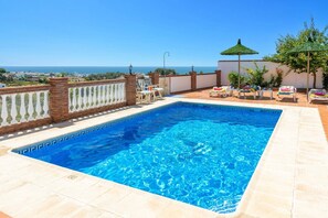 Pool - Villa Tres Olivos by Villa Plus (Frigiliana)