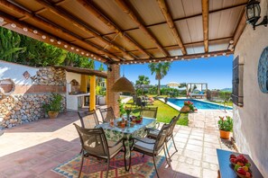 Outdoor dining - Villa Paraiso by Villa Plus (Frigiliana)