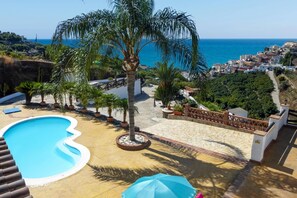 Pool - Villa Sol Casanova by Villa Plus (Torrox)