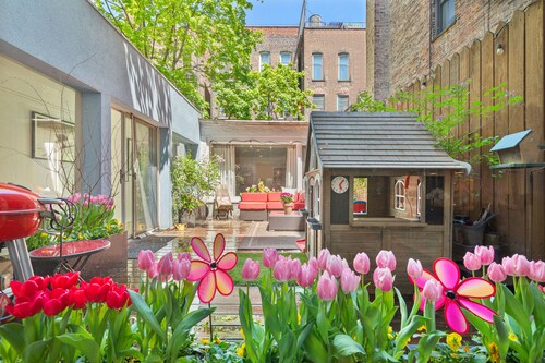 Large Duplex in private townhouse with movie screen!