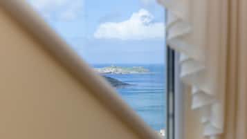 Vista para praia/oceano