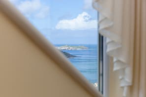 Vista para praia/oceano