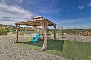 Terrace/patio - Spacious & Private Wine Country Villa w/ View (Temecula)