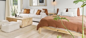 Modern Tranquil Retreat on Fruit Orchard