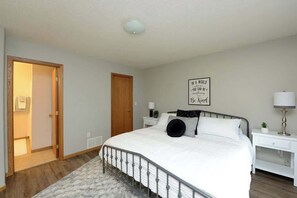 3 soveværelser, strygejern/strygebræt, Wi-Fi, sengetøj