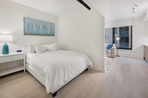 1 habitación, escritorio, tabla de planchar con plancha y wifi gratis