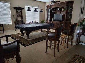 Unclassified image, 5 of 6, button