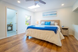 2 bedrooms, desk, iron/ironing board, free WiFi