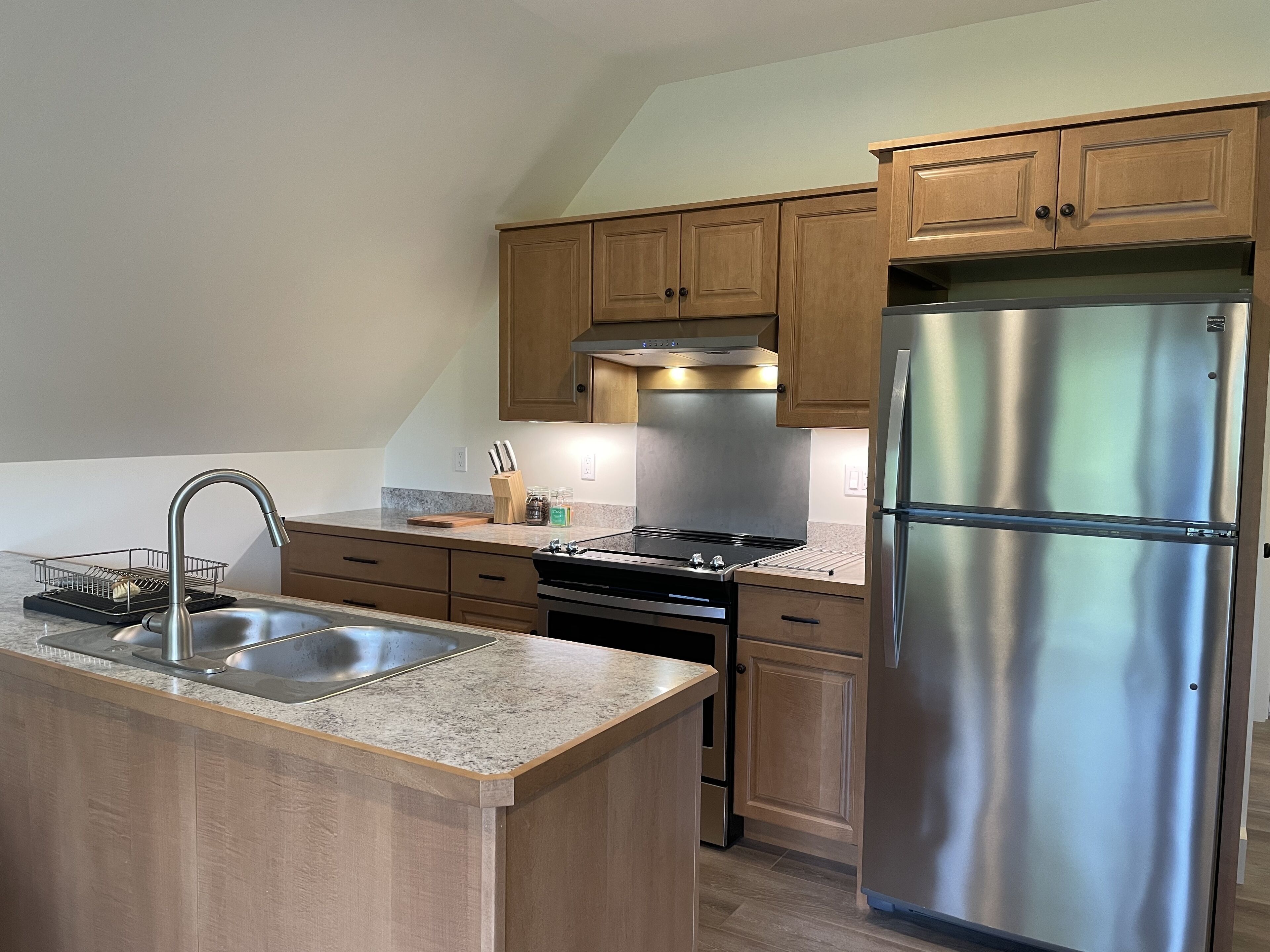 Peaceful 1-bedroom guesthouse with full kitchen in beautiful Vermont