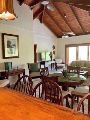 Interior - Wild Ginger at Casa Tre Fiori (Cruz Bay)
