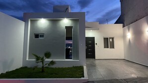 Unclassified image, 2 of 24, button - Casa entera Vista panoramica (Durango)