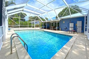 Outdoor pool, a heated pool